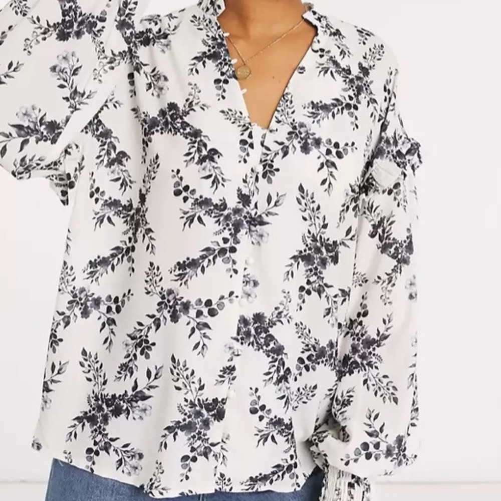 In The Style x Lorna Luxe mono floral blouse in white